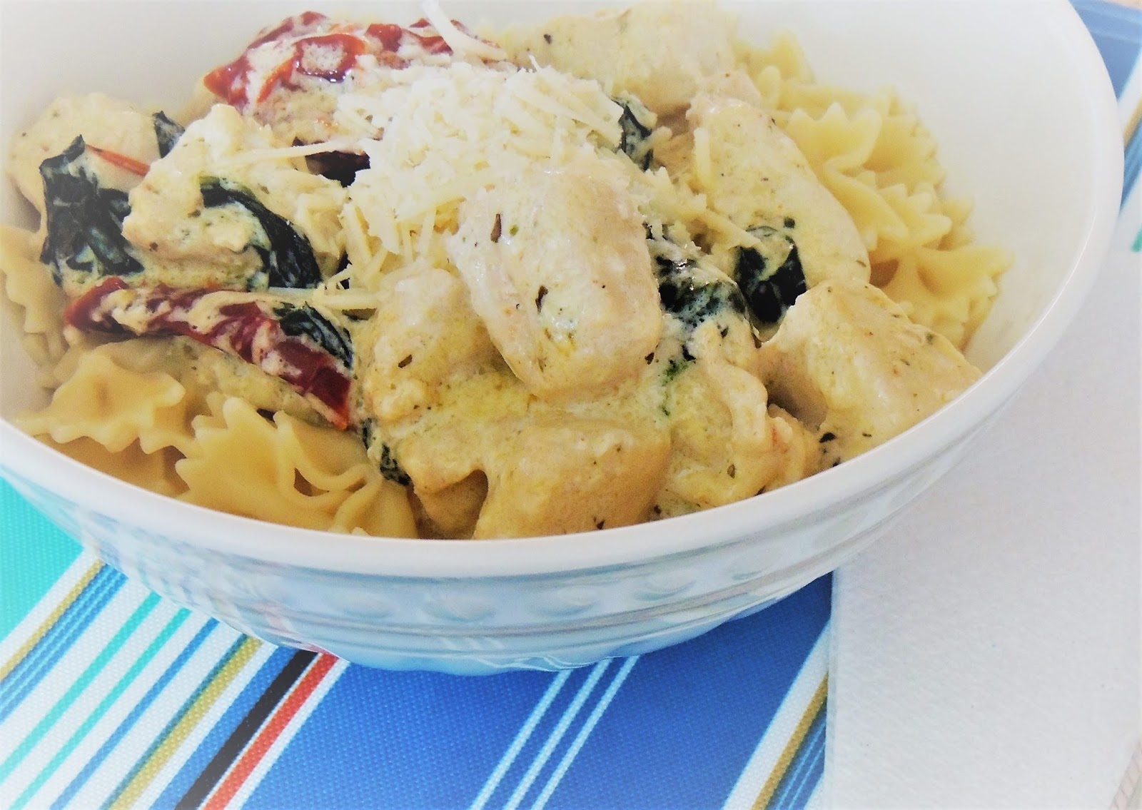 Delicious Spinach, Tomato, and Chicken Pasta | Stained with Style