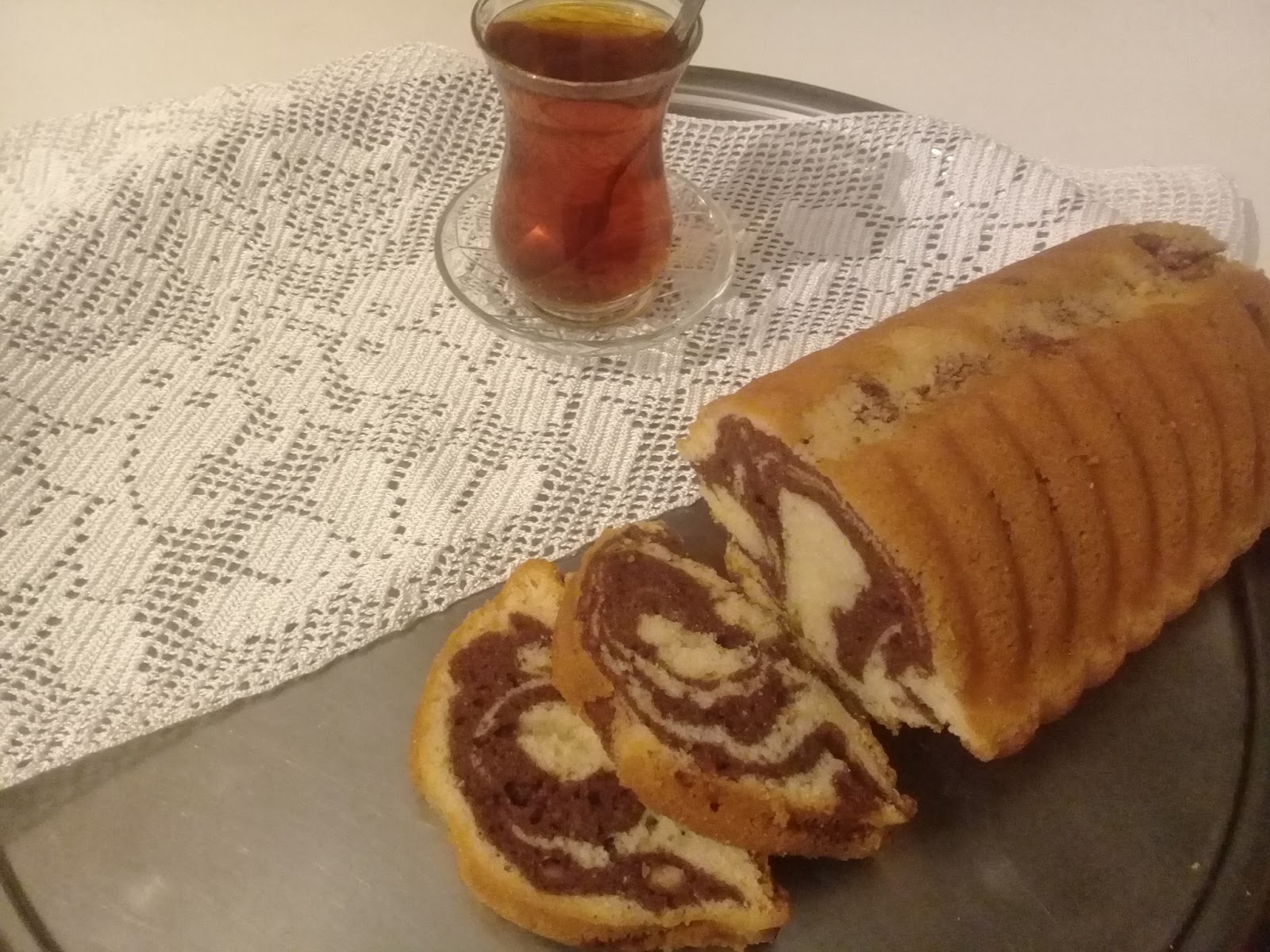 İKİ RENKLİ KEK TARİFİKALBİMDEKİ MUTFAK