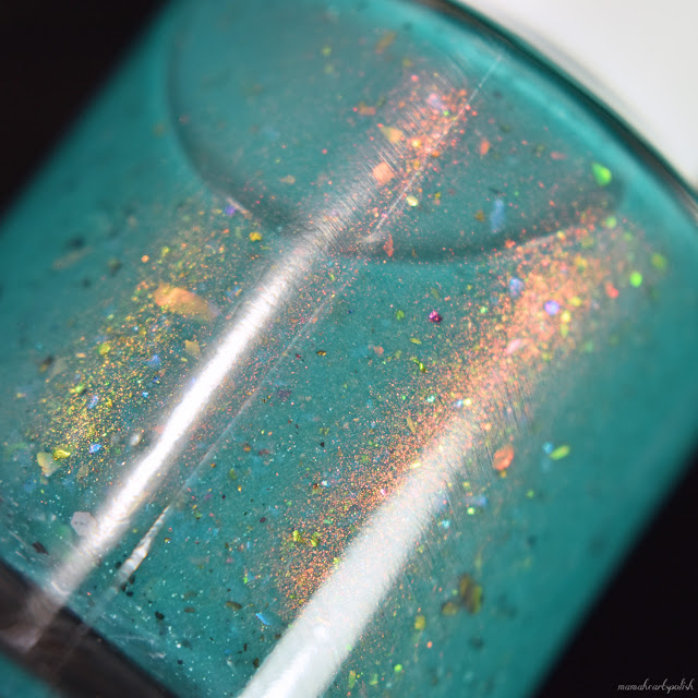 sassy-cats-lacquer-ocean-wildfires-bottle
