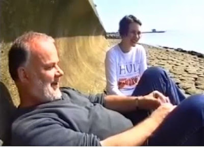 John Peel and Lou Howard from Red Guitars pictured overlooking the River Humber in 199