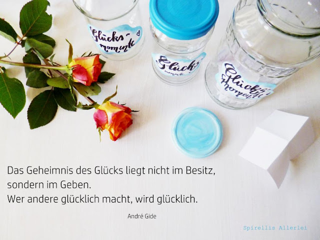 Herstellung bemalte Gläser, Glas recyceln, Diese Gläser waren nun Geschenke (außer eins für mich) - und der Gedanke dahinter ist dann, dass über das Jahr hinweg schöne Momente auf den kleinen Zettelchen gesammelt werden und zu Silvester (oder Weihnachten - mal sehen) kann man nochmal Revue passieren lassen :)