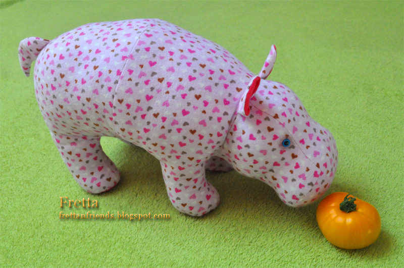 Fretta: House hippo. Textile Hippo Toy
