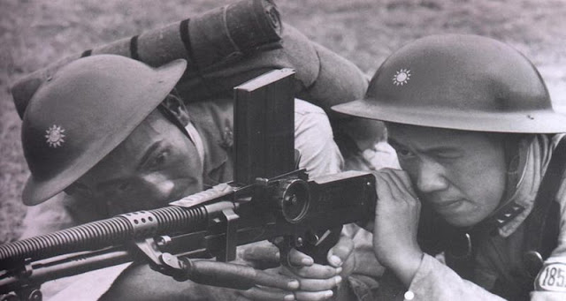 WW2 Chinese nationalist soldiers-NRA machinegunners