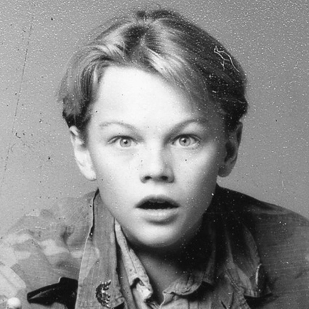 Awesome Photos of Teenage Leonardo DiCaprio Showing off His Emotional