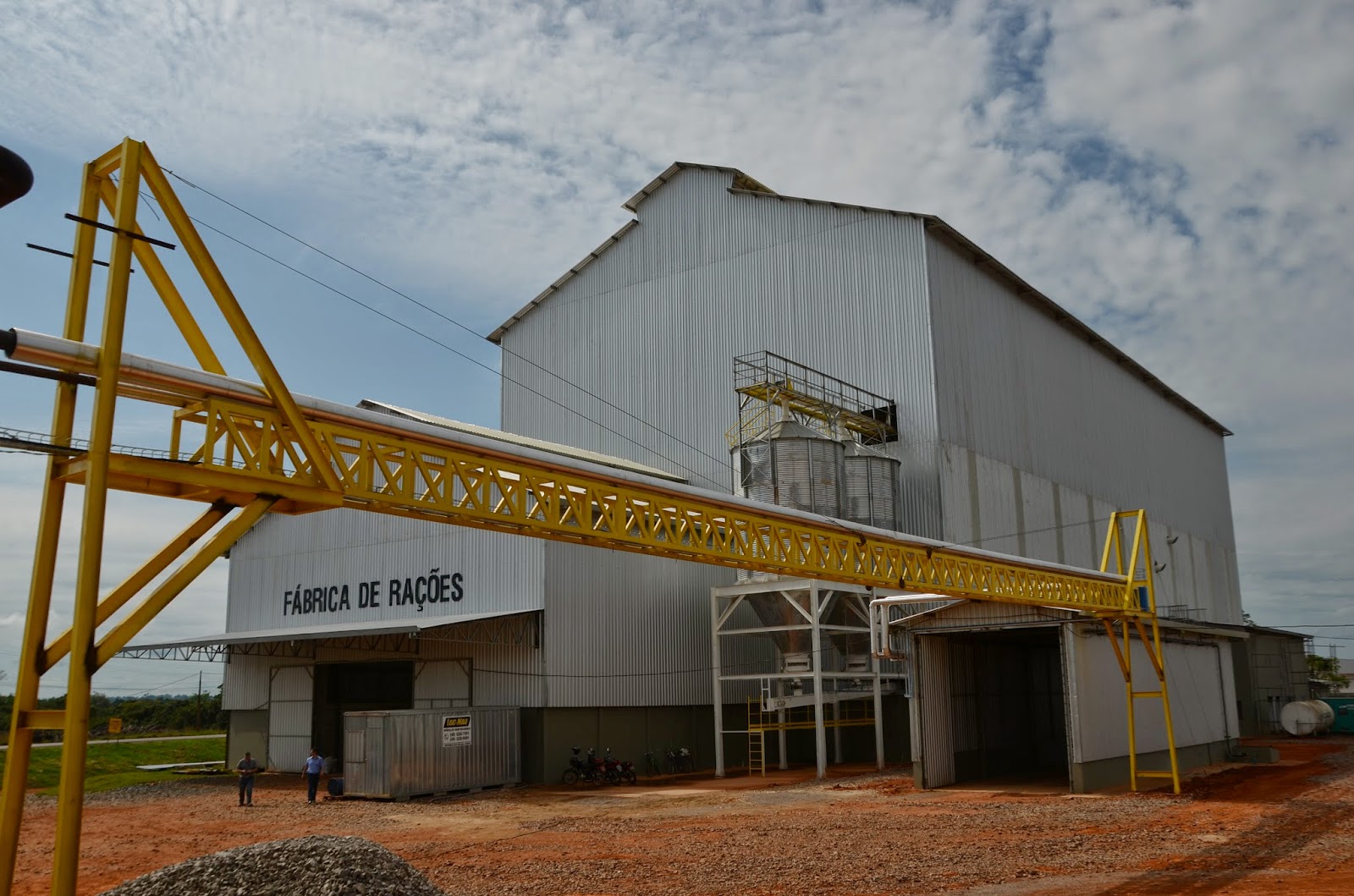 Uma Fabrica Brasileira De Exportação De Peixes