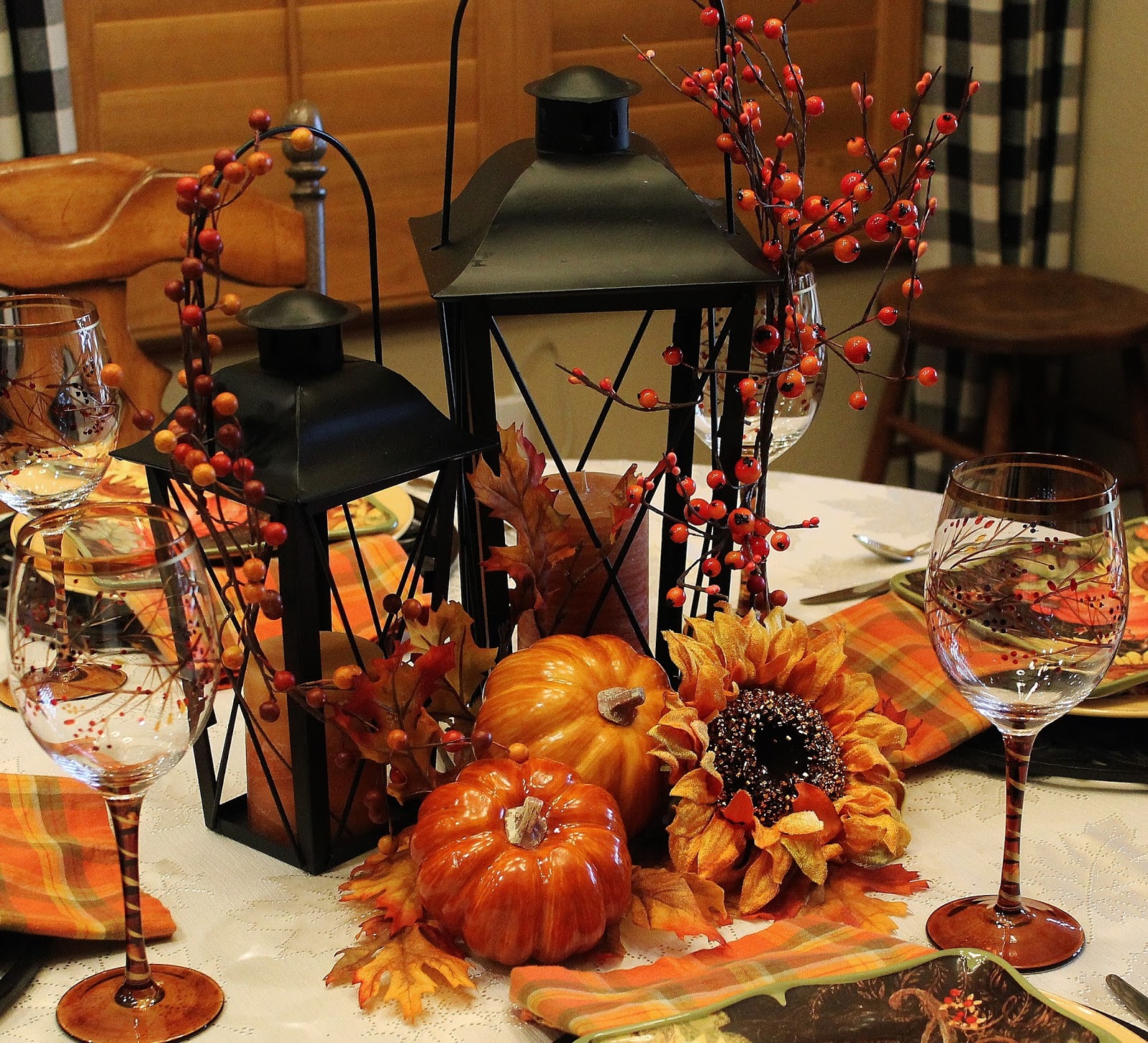 Southern Seazons: Pumpkins and Plaid tablescape