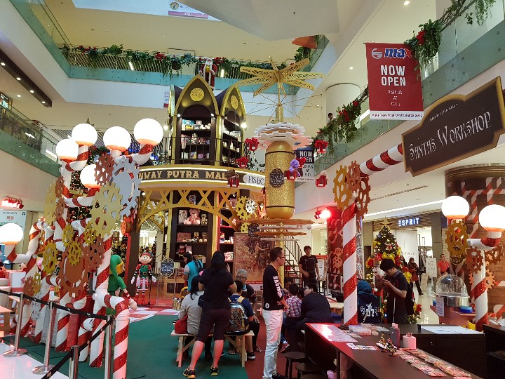 toys r us sunway putra mall