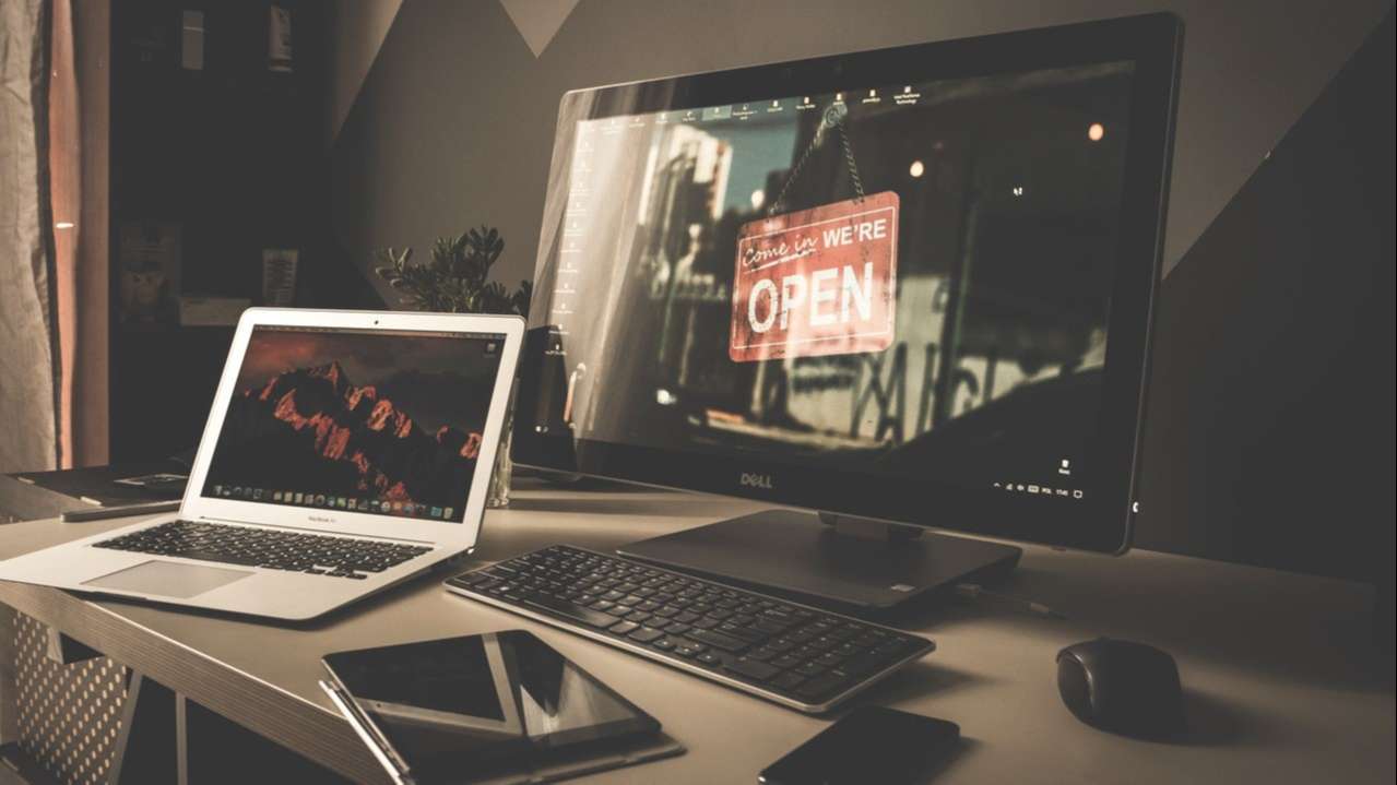 Top 10 Best Monitor For MacBook Pro Graphic Design Buyer's Guide 😍🔥