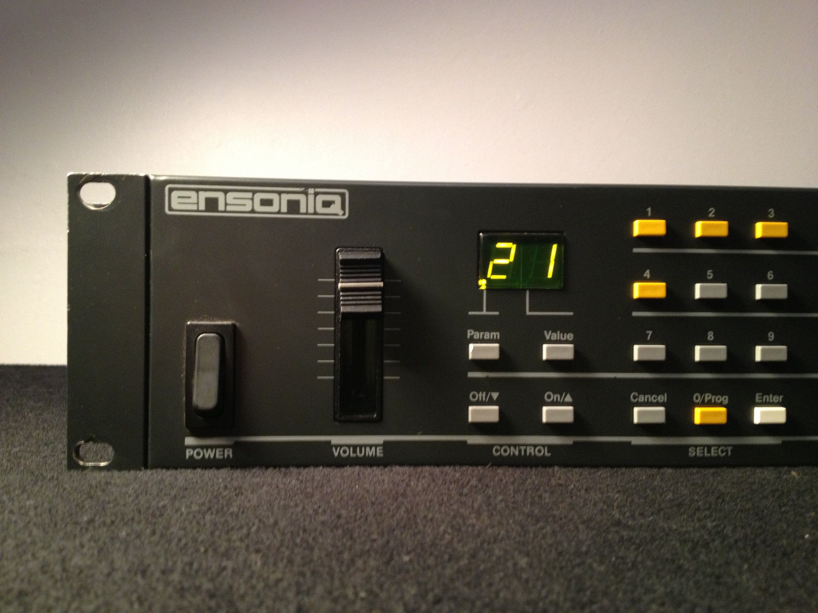 MATRIXSYNTH: Vintage Ensoniq Mirage DMS-1 8-Bit Digital Sampler Rack ...