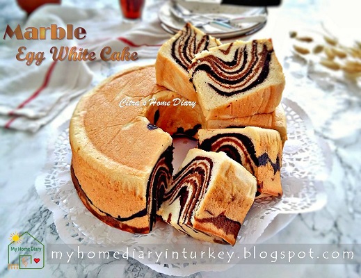 Egg White Marble Cake / Cake marmer putih telur | Çitra's Home Diary. #eggwhitecakerecipe #leftovereggwhiterecipe #cakeputihtelur #marblecake #cakemarmer #mermerkek #kektarifi #resepputihtelur #indonesisch #coffeecake