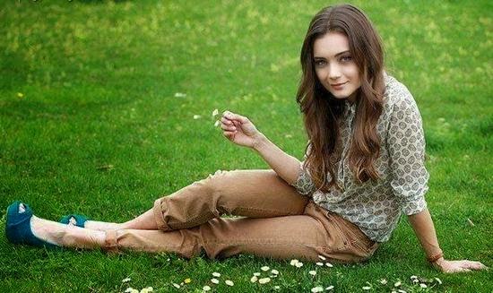 صور داملا سونمز damla Sonmez بطلة مسلسل حكاية حب ومسلسل حرب الورود مسلسل حرب الورود , جيهان بطلة مسلسل حكاية حب , ازياء جيهان فى مسلسل حكاية حب