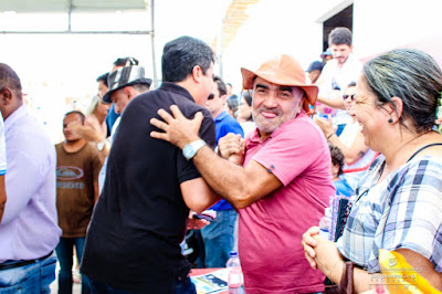 Serrinha: Prefeito Adriano assina ordem de serviço para pavimentar ruas na Rodagem 4 04448b55 ddd0 4af3 8120 213bd9651558