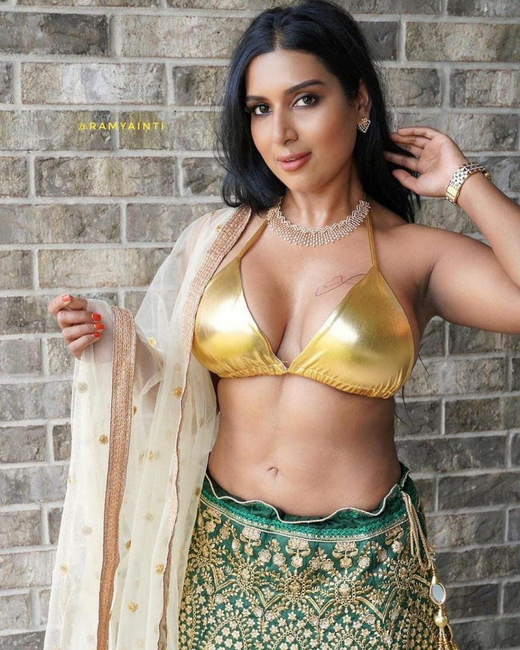 saree pics
