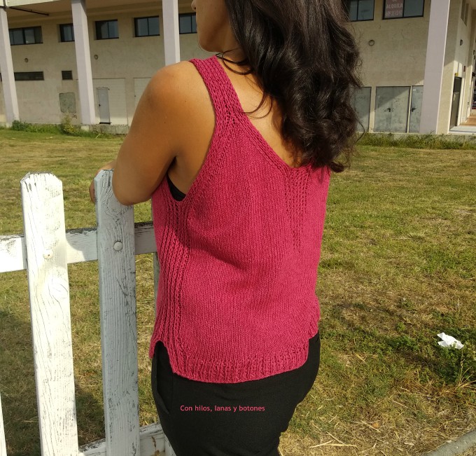 Con hilos, lanas y botones: Streamline Tank