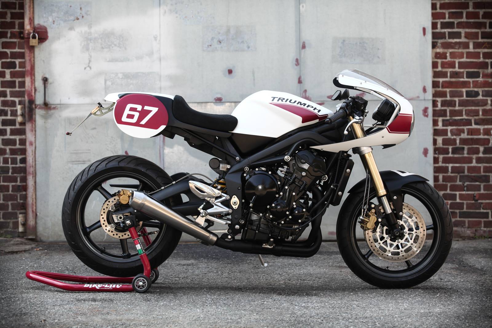 Cafe Racer Triumph Street Triple Goes Classic Racer