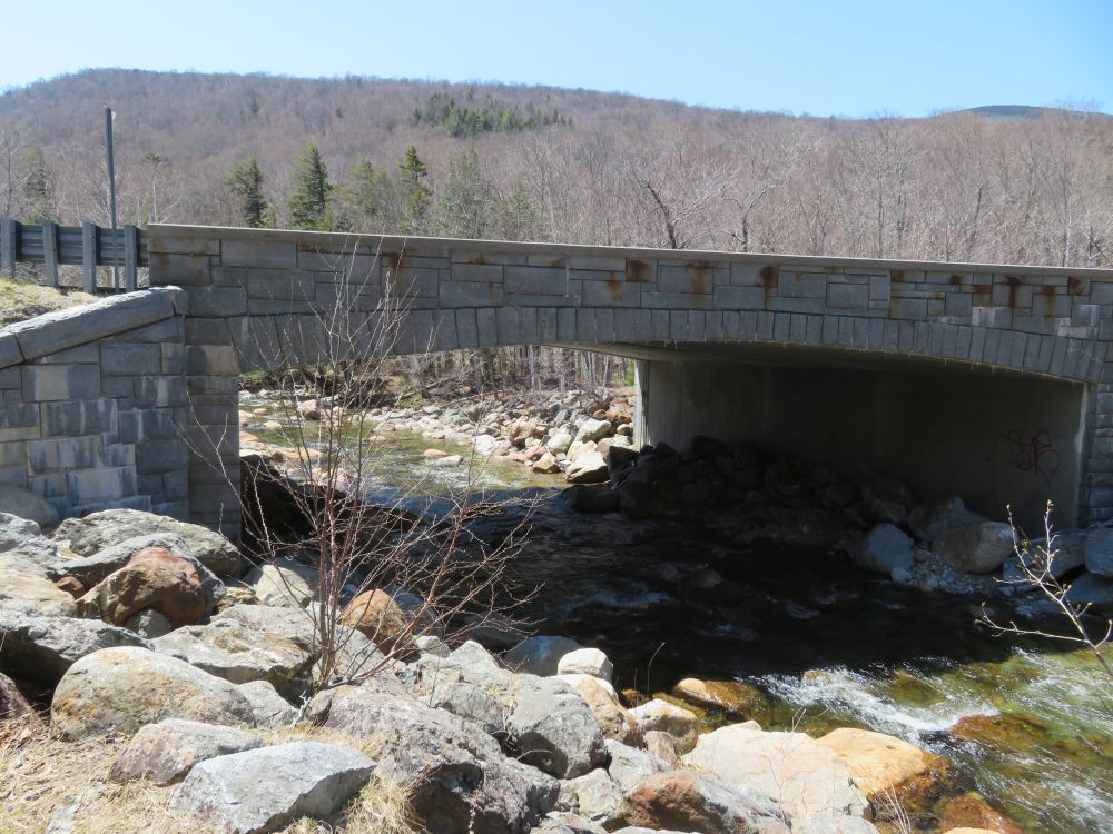 Outdoor Diversion Hall's Ledge Trail and Hutmen's Trail Loop Hike
