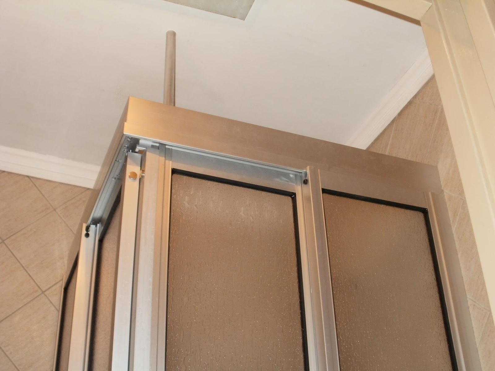 TRABAJAMOS LA MADERA EL HIERRO Y EL ALUMINIO y la combinacion de los