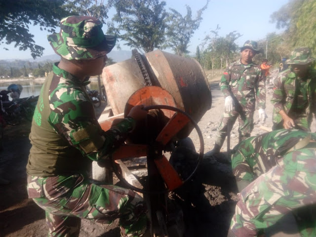 TNI Yang Satu Ini Biasa Sopir Tank, Kini Sopir Molen Untuk TMMD Reg 105 Kodim Klaten