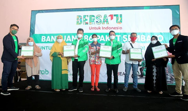 Melalui Dana CSR, Grab Indonesia Salurkan Bantuan 248 Paket Sembako kepada Masyarakat