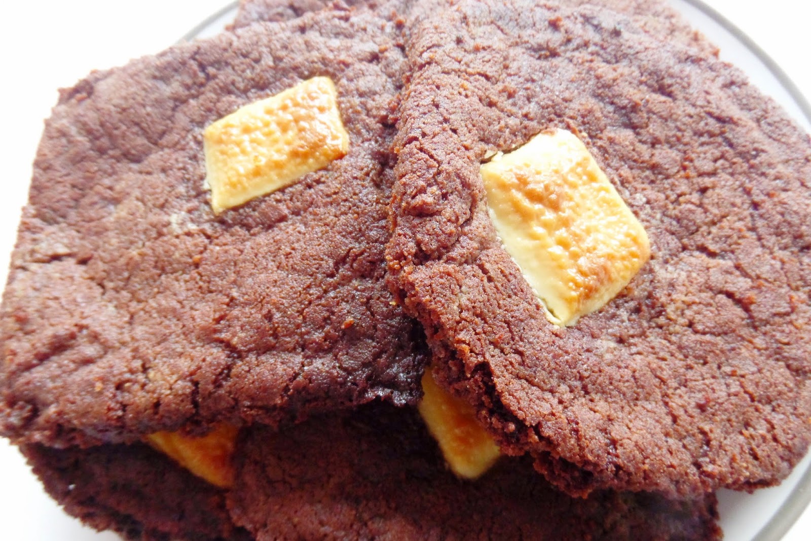 ella rosey Tanya Burr Triple Chocolate Cookies ella rosey Tanya Burr Triple Chocolate Cookies