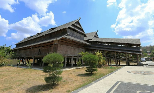 traditional houses in indonesia