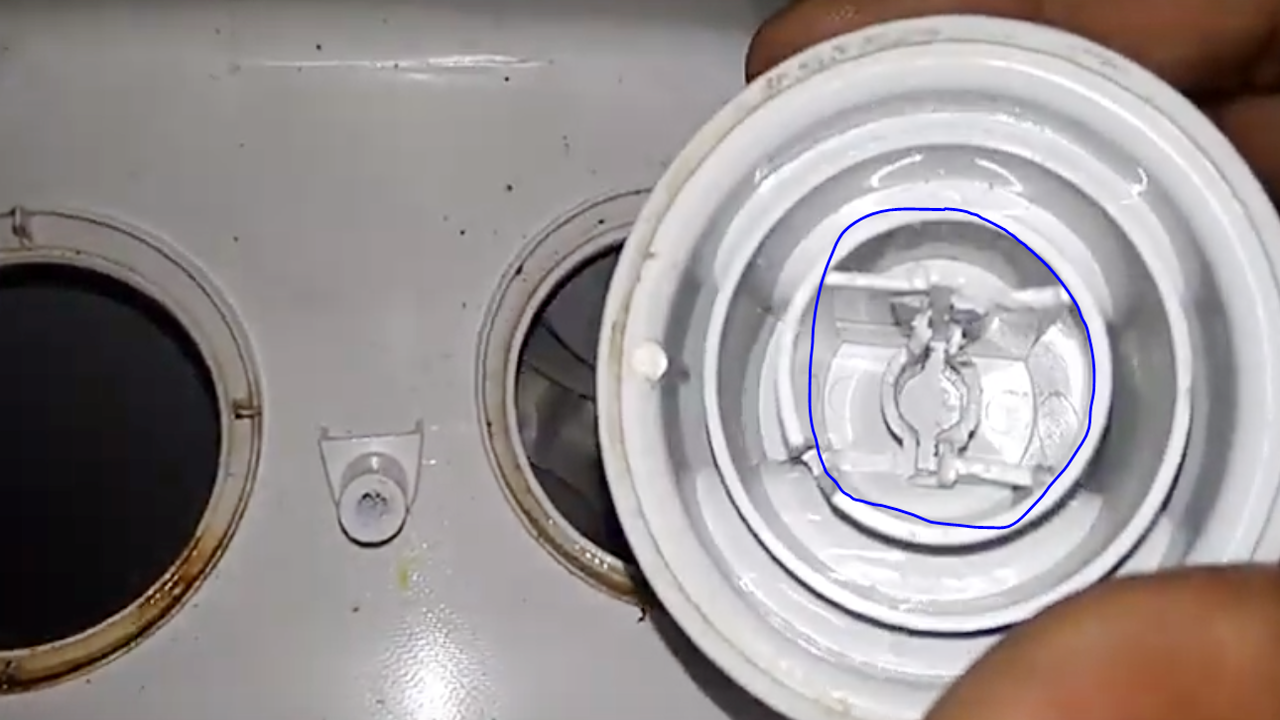 Memperbaiki Mesin Cuci Sharp 2 tabung Rusak Bagian