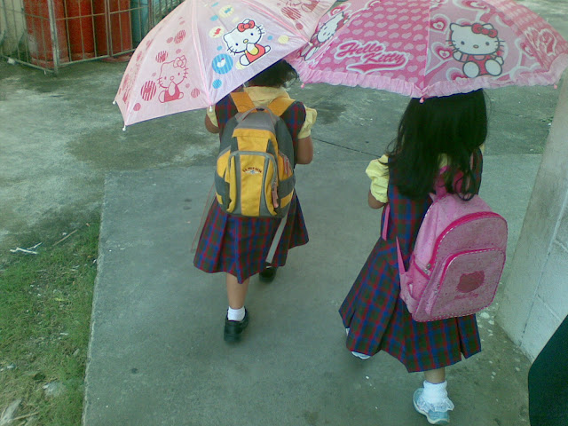 Matching Hello Kitty umbrella
