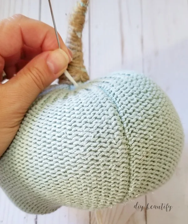 how to add segments to sweater pumpkins