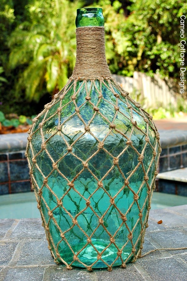 Decorative Knots Bottle