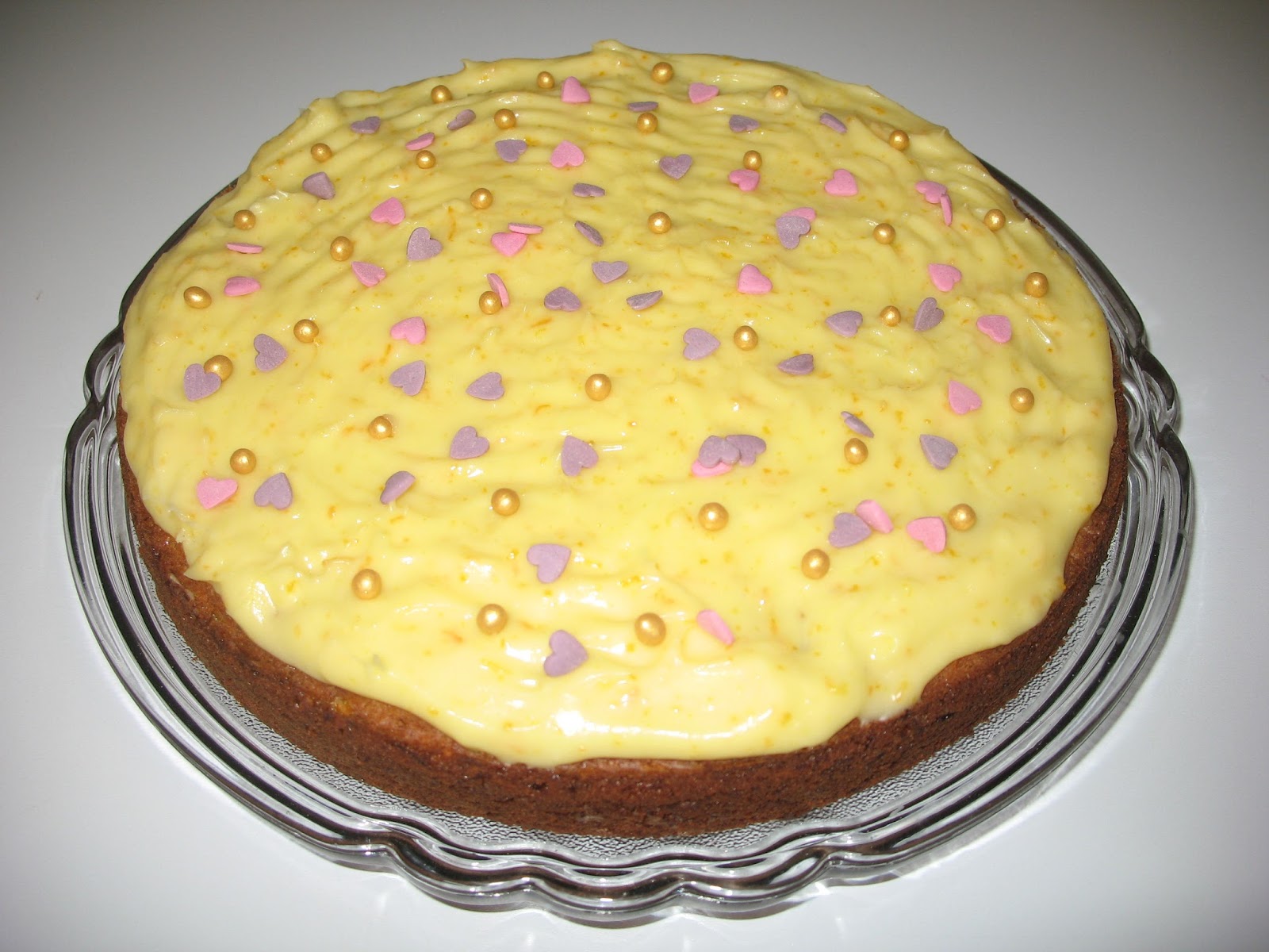 Helkan Keittiössä Porkkanaananaskakku