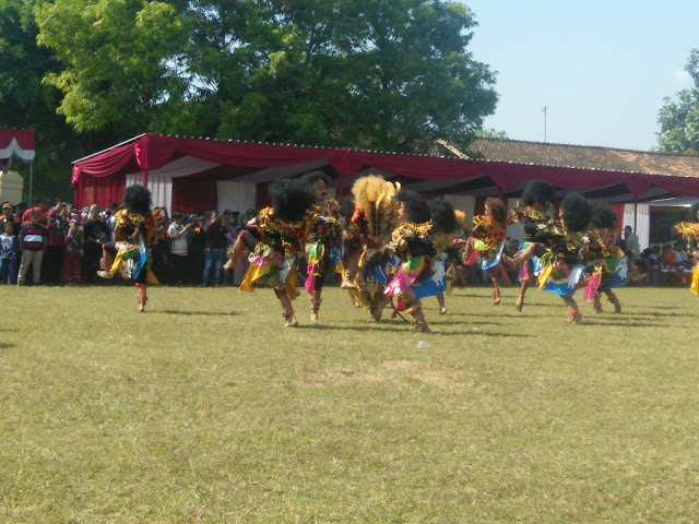 Seni Jathilan Turut Meriahkan Pembukaan TMMD Reg 105 Kodim Klaten