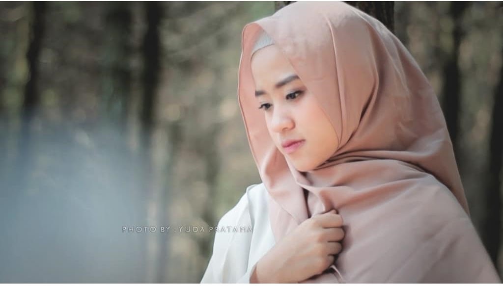 Lirik Yasir Lana (يَسِرْلَنَا) Ai Khodijah (Terjemahan Lirik Yasir Lana (يَسِرْلَنَا) Ai Khodijah (Terjemahan