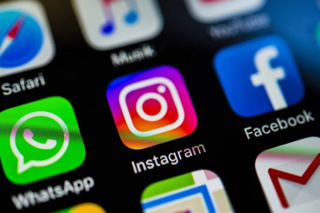 Facebook will adding 'from Facebook' in Whatsapp and Instagram name