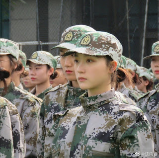 Xie LeiLei and Yi Jiaai completes military service