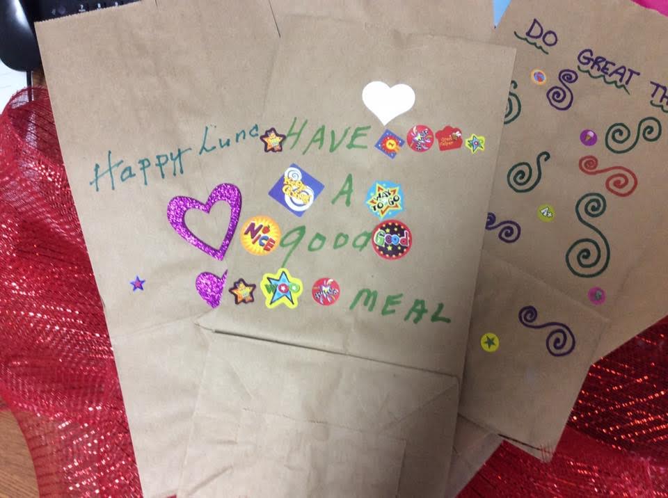 The Valley Voice Crosby Commons Residents In Shelton Decorate