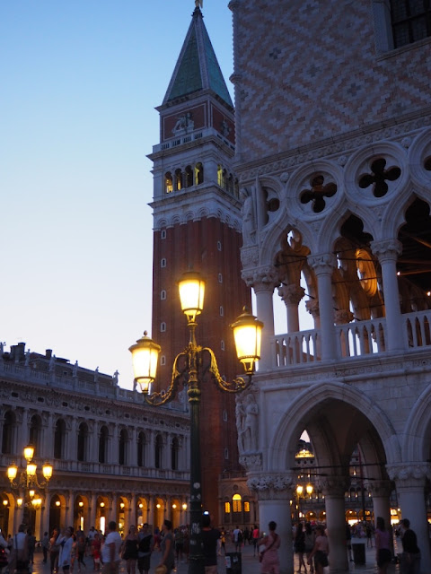 Dóžecí palác,náměstí Sv. Marka - Palazzo Ducale,Piazza San Marco - Benátky v noci, Venezia at night