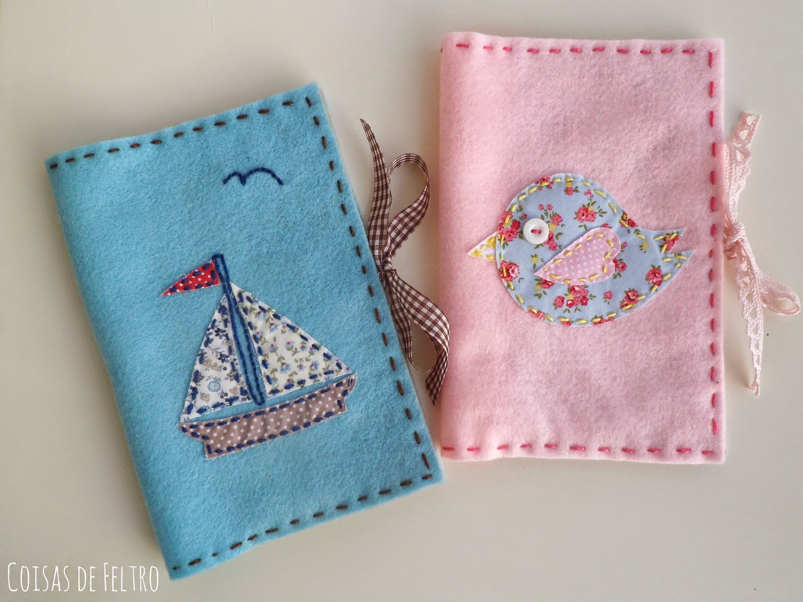 Porta-boletins de vacinas em feltro