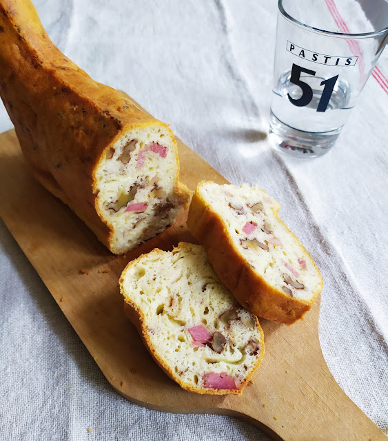 French Food Friday - LAMALA  SALÉ AU COMTÉ, NOIX ET LARDONS FUMÉS