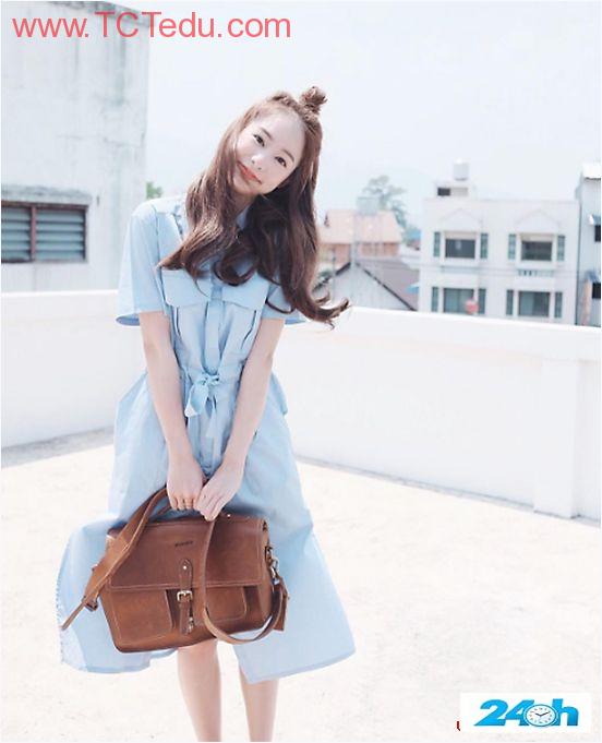 Loạt kiểu tóc yêu không đỡ kịp của hot girl số 1 Thái Lan loat kieu toc yeu khong do kip cua hot girl so 1 thai lan2 Loạt kiểu tóc yêu không đỡ kịp của hot girl số 1 Thái Lan