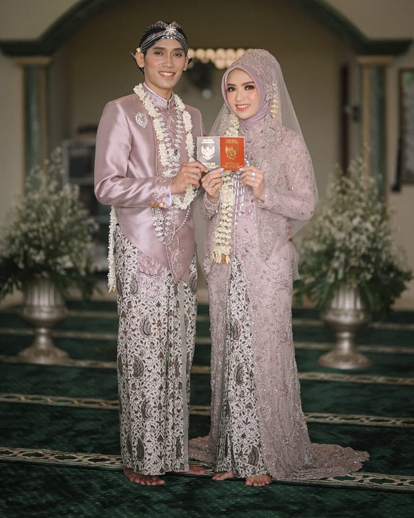 Model Kebaya Akad Nikah Hijab Simple Terbaru 2020