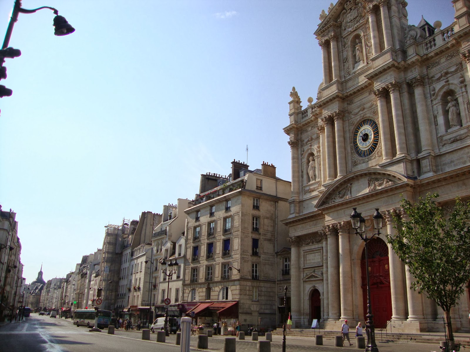 Historia y Genealogía Paris. Desde la Plaza de los Vosgos al Hotel de