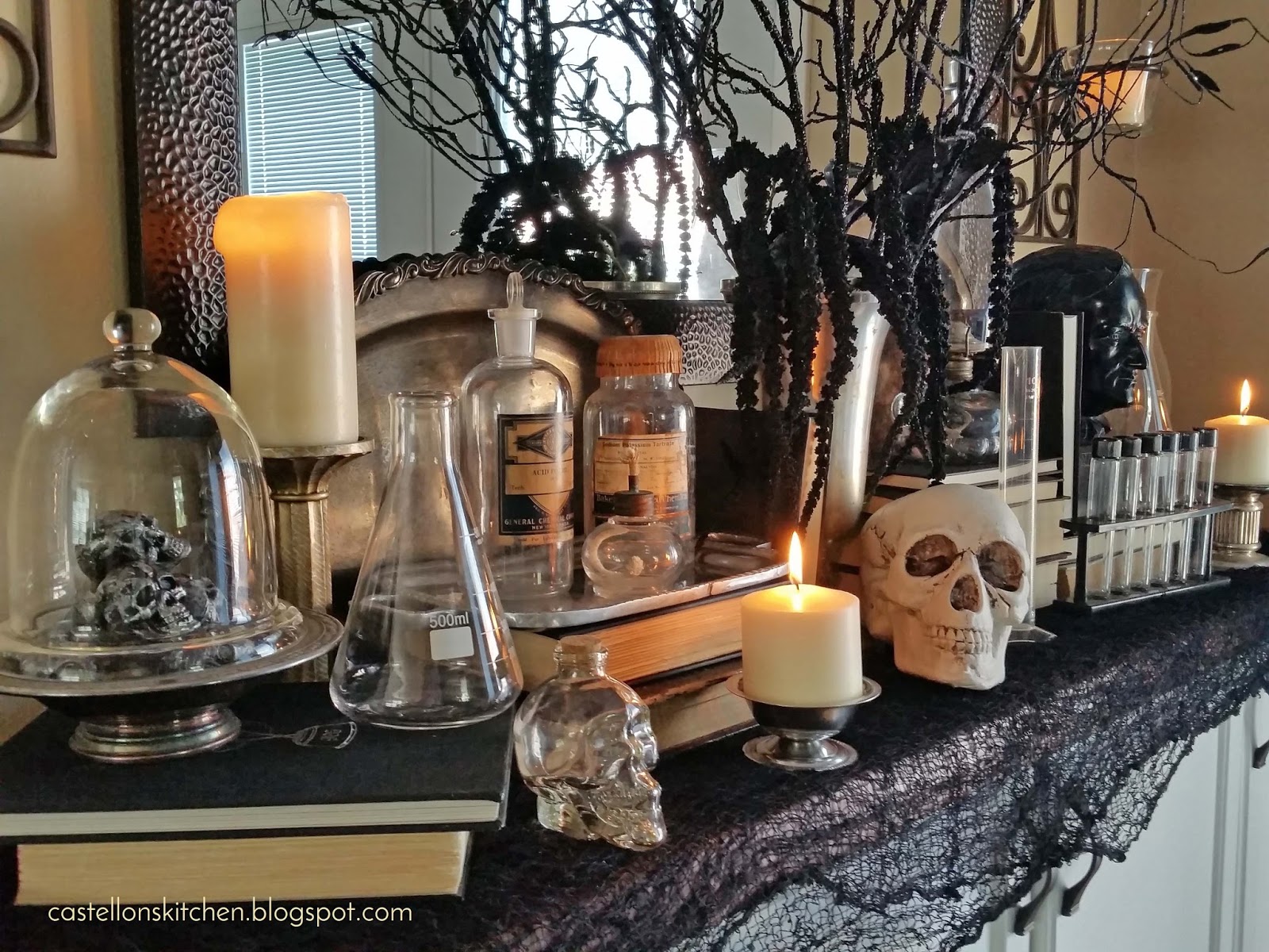 Castellon's Kitchen Halloween Decorating 2016