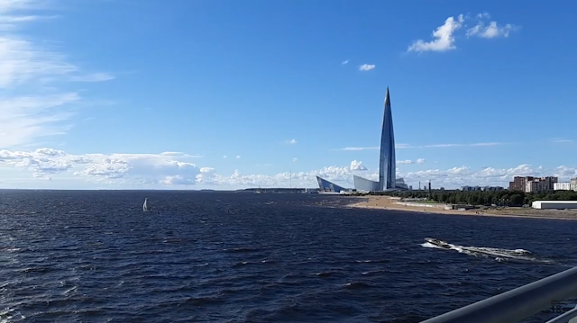 «Газпром-Арена» и Яхтенный мост