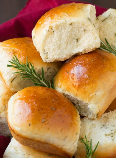 Rosemary Dinner Rolls #appetizers #snacks #creamcheese #rosemary #lunch
