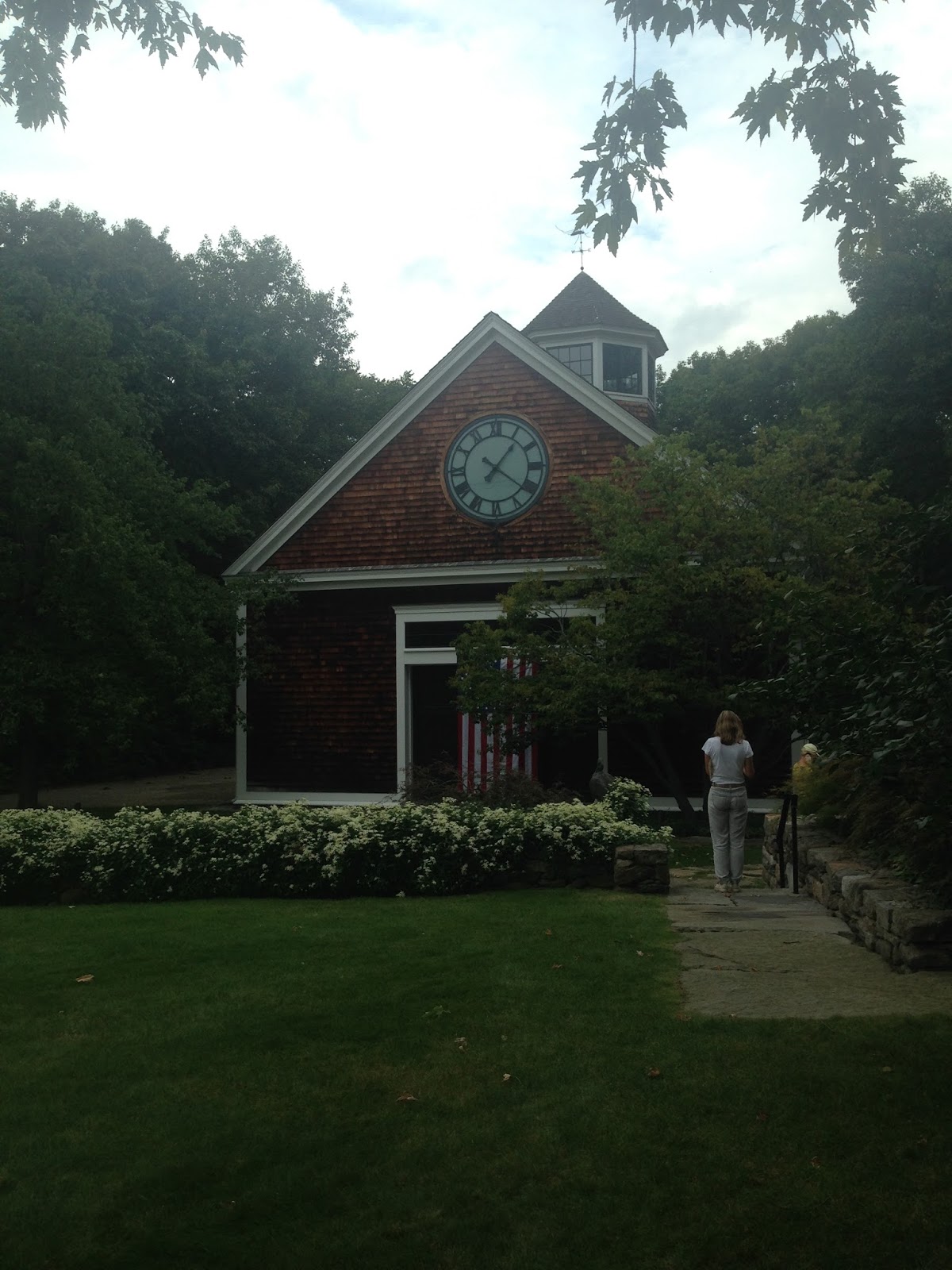 In a Garden Gardens at Clock Barn—Home of Maureen & Mike Ruettgers