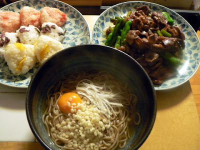 夕食の献立　献立レシピ　飽きない献立　たくわんとしば漬けと明太子おにぎりセット