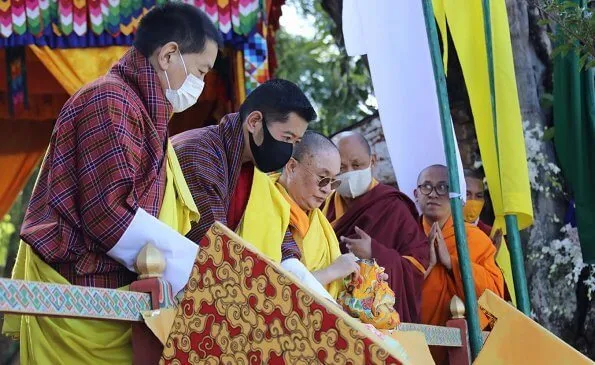 King Jigme Khesar Namgyel Wangchuck and Queen Jetsun Pema. Je Thrizur passed away on April 8