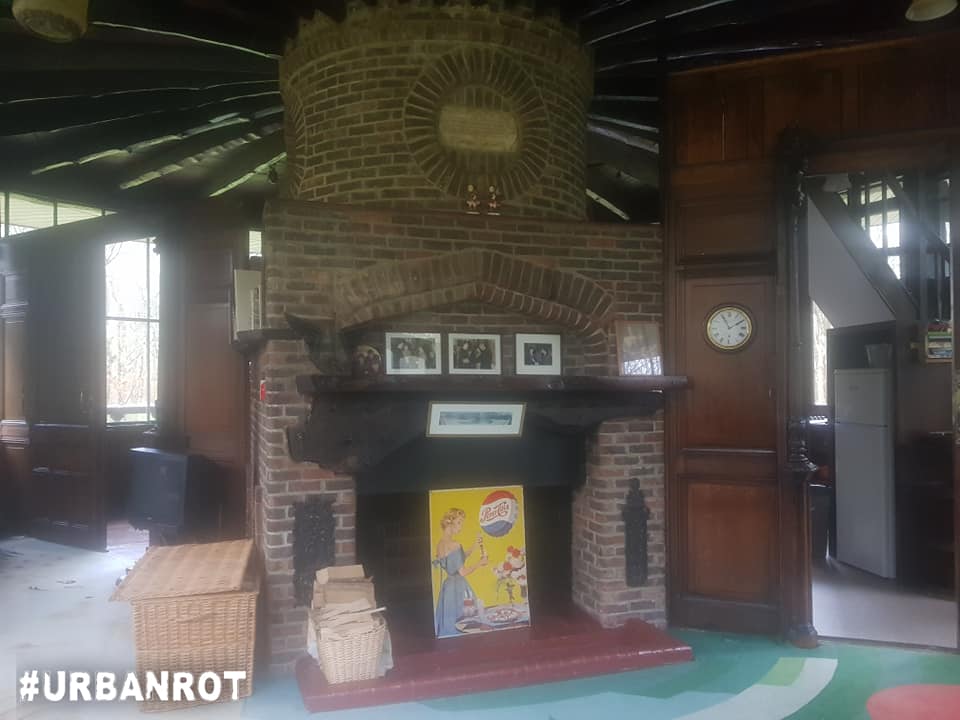 Meet the Beatles for Real Paul's waterfalls