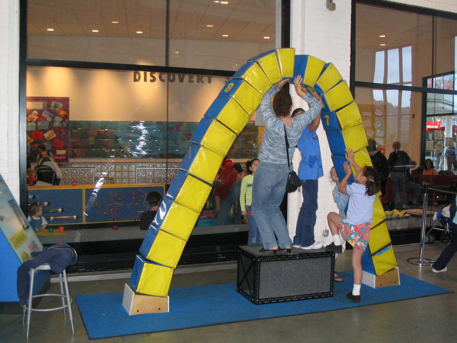 Museum Notes : Literacy at Play