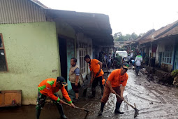 Giat Gabungan antara RAPI Bondowoso, Bersama RAPI Banyuwangi, dan RAPI Bali dalam Bakti Sosial penanganan Bencana Banjir Bandang di Sempol